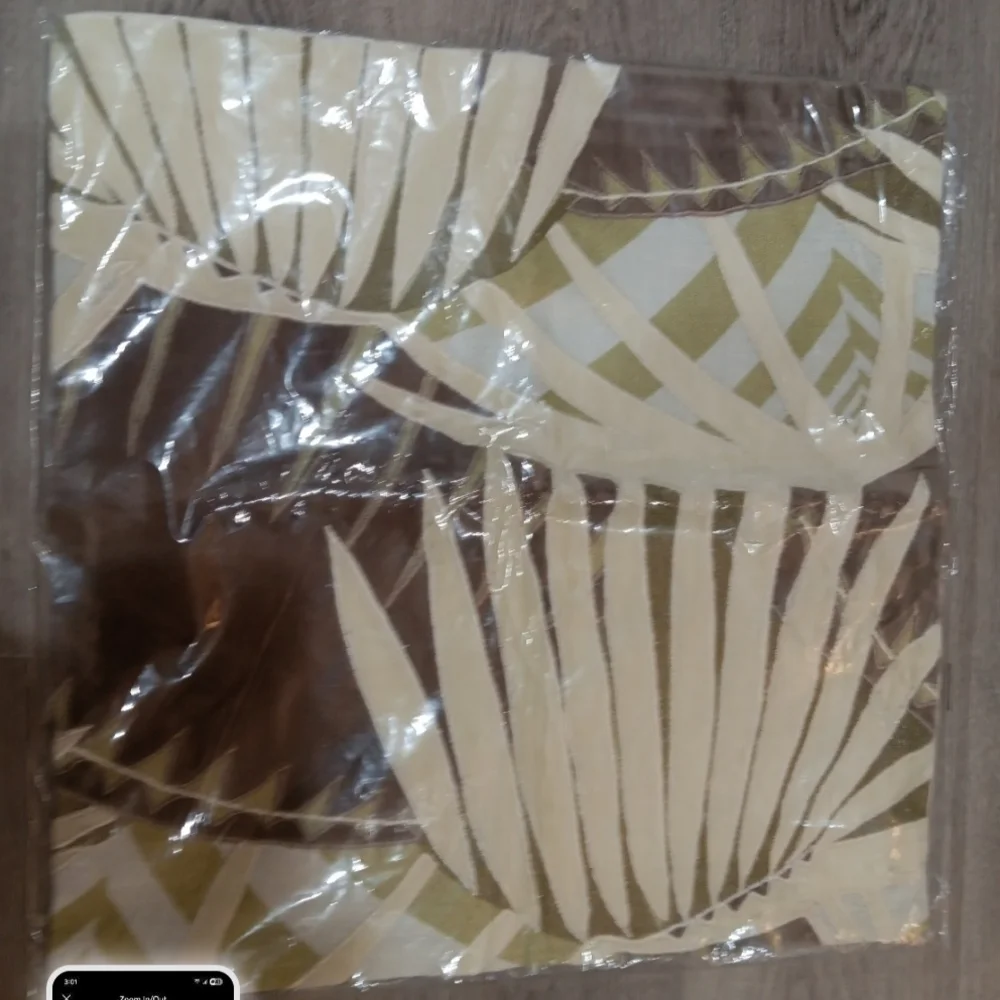 Williams Sonoma Cream and Brown Zippered Sham